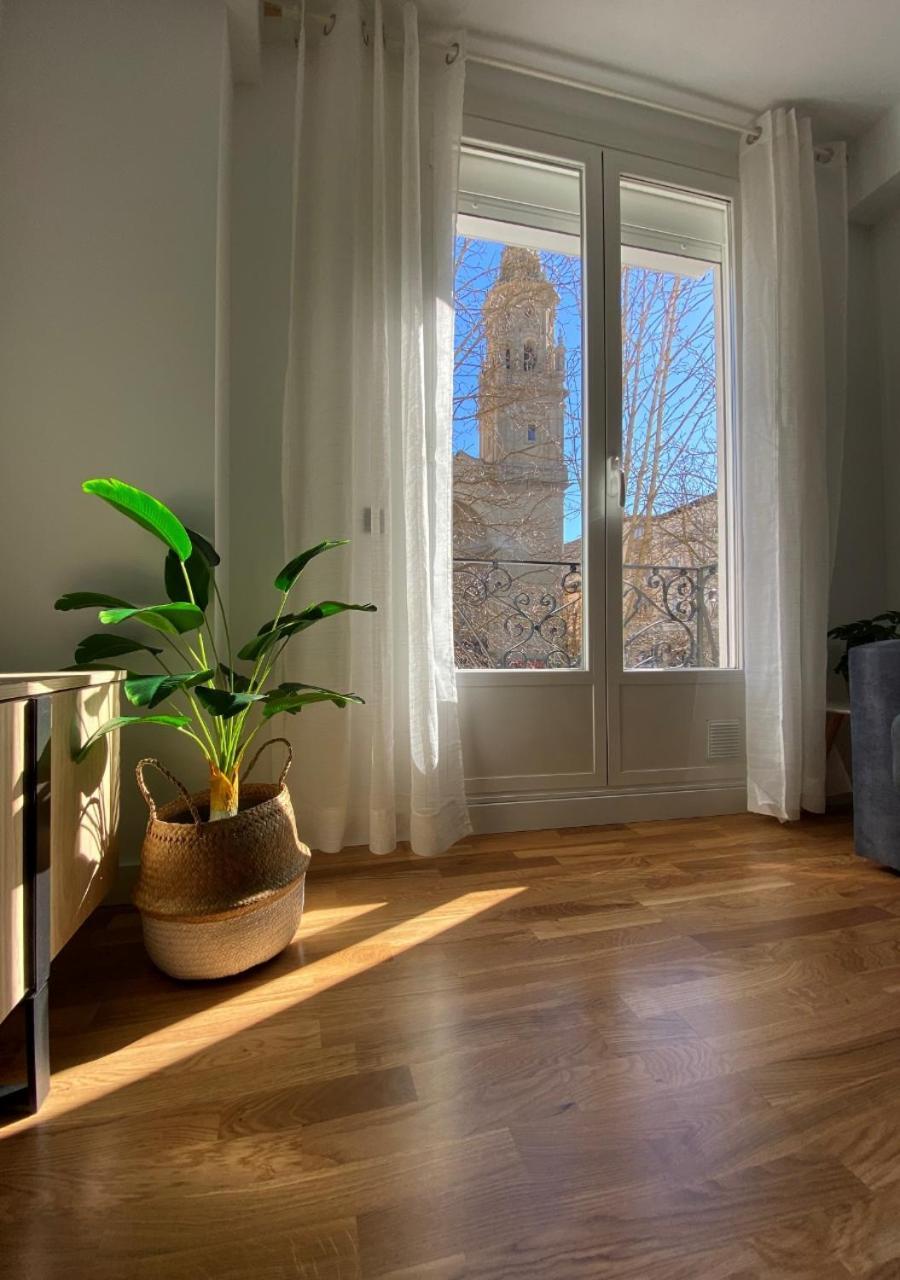 Alojamiento En Pleno Centro Con Wifi Y Aire Acondicionado Logroño Exteriör bild