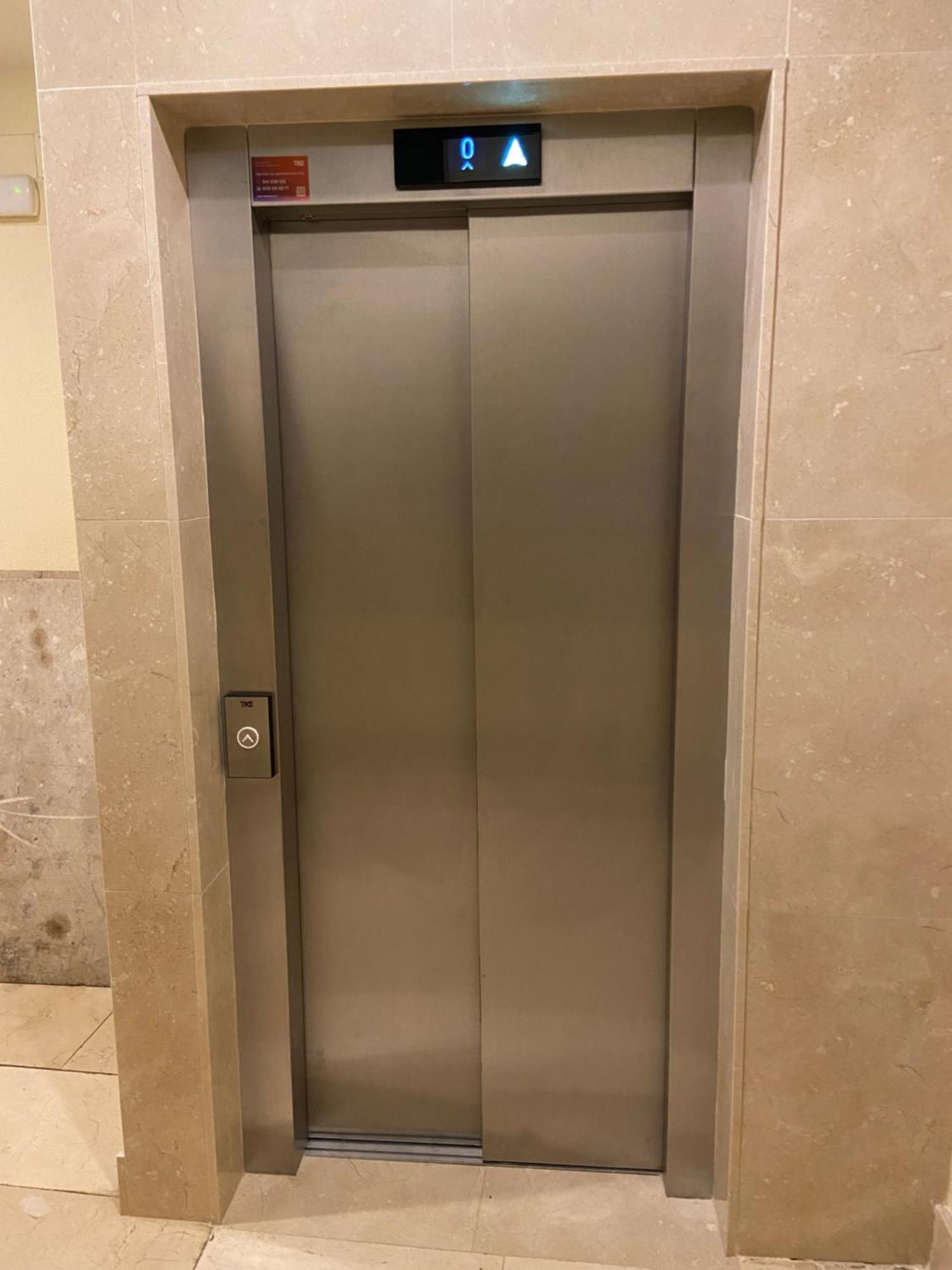 Alojamiento En Pleno Centro Con Wifi Y Aire Acondicionado Logroño Exteriör bild